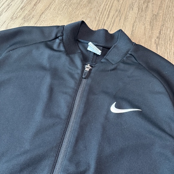 Nike Men’s Dri-Fit Full Zip Jacket Size Medium Black - Picture 4 of 12